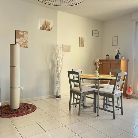 Apartment T2 Centre Dans Calme